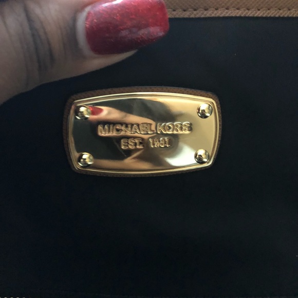 Michael Kors Mantauk black Nylon Top Zip Tote - Picture 3 of 5